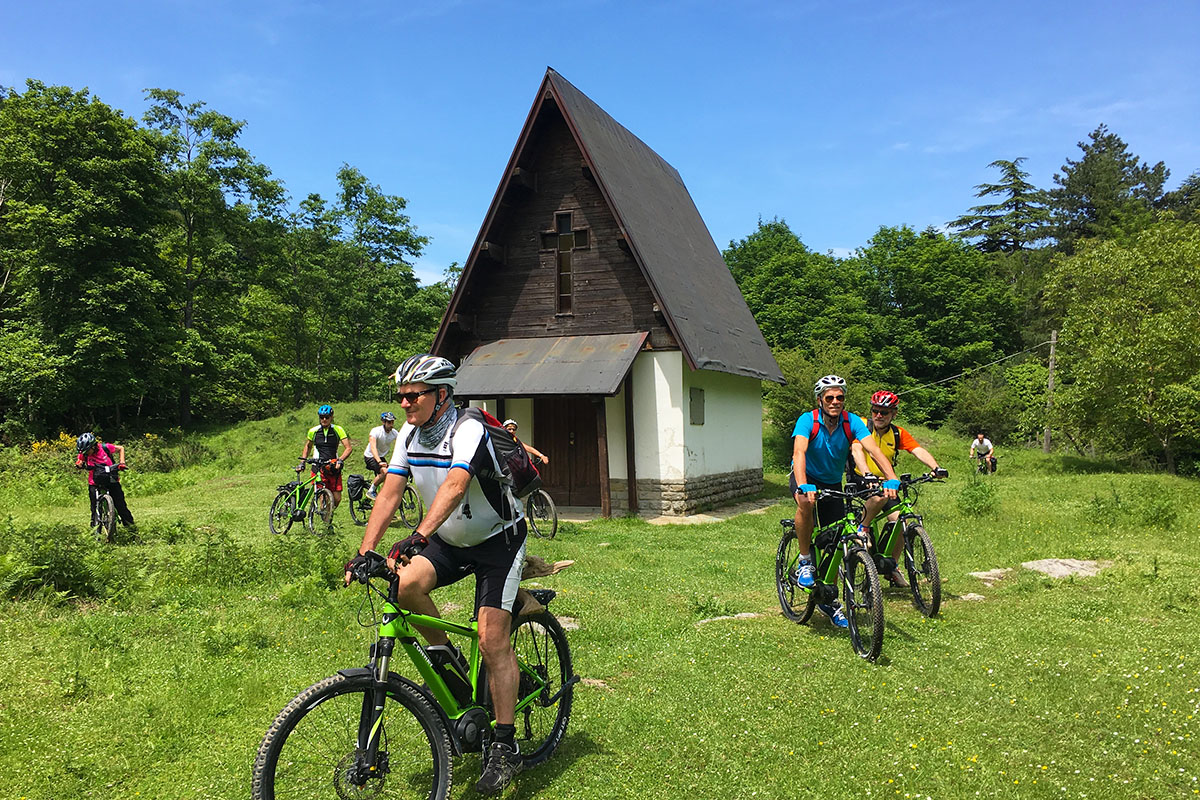 gruppo lama chiesa